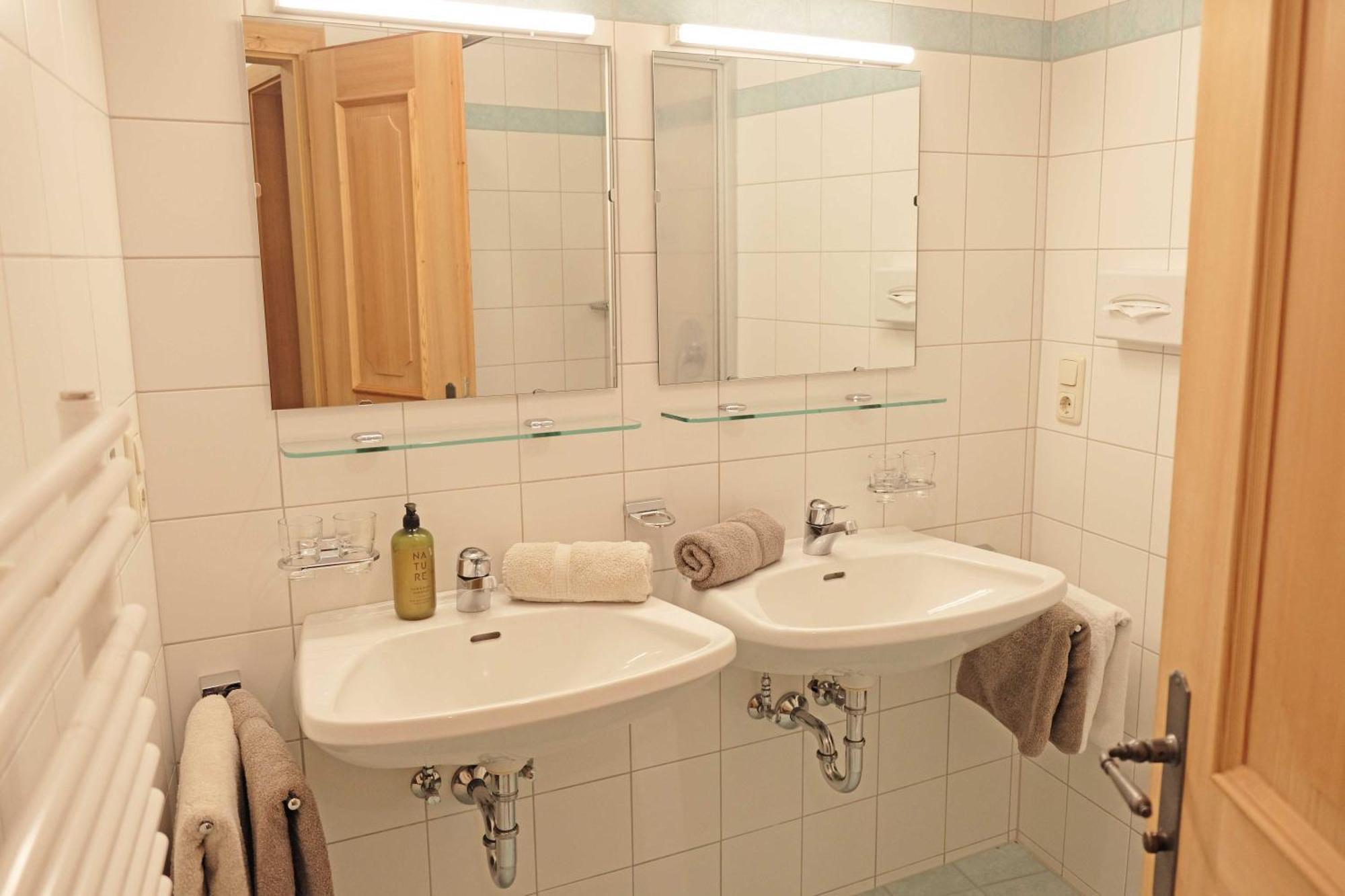 Hotel Garni Hubertushof Fiss Habitación foto